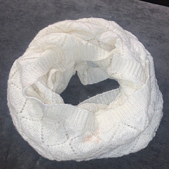 H&M Infinity Scarf, One Size - Picture 6 of 8